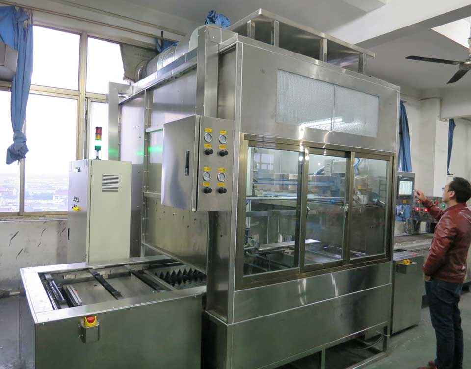 遥控器外壳自动喷漆线