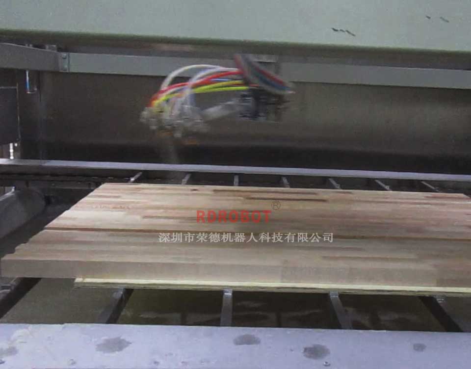 钢琴木板自动喷漆生产线