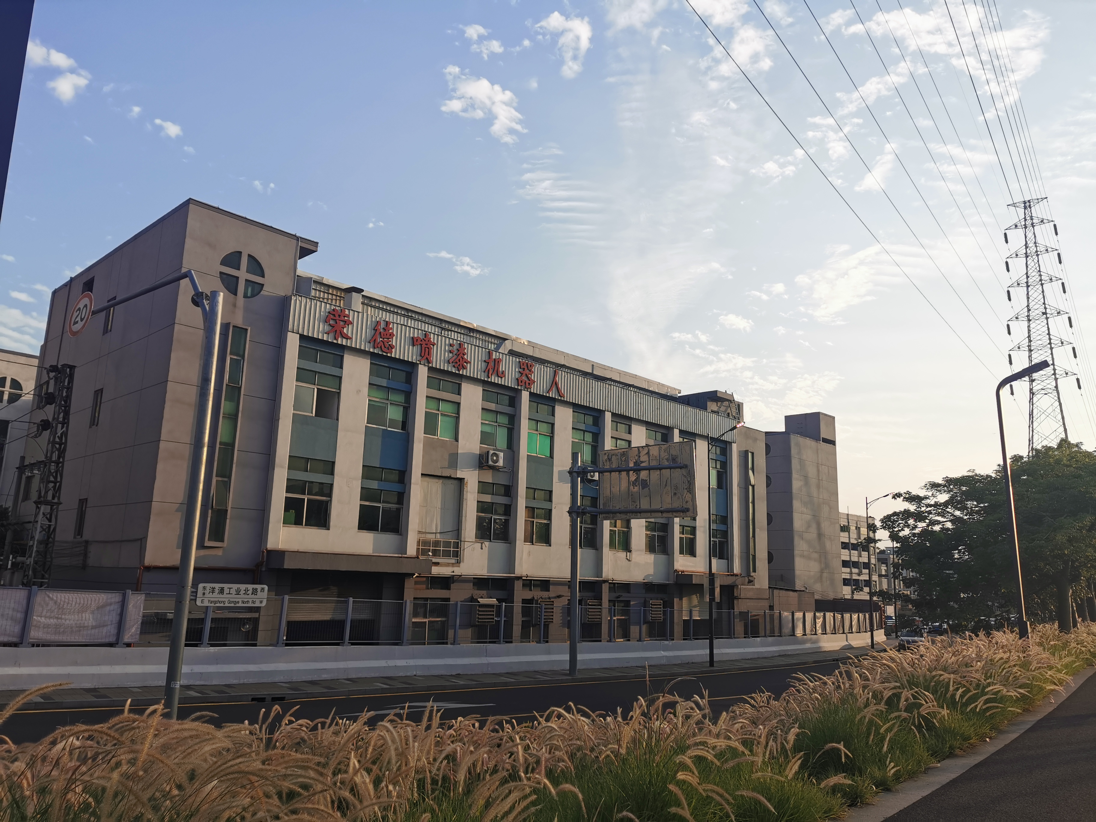 喷涂机器人哪个品牌好？767彩票23年专注，2年回本，防爆认证！